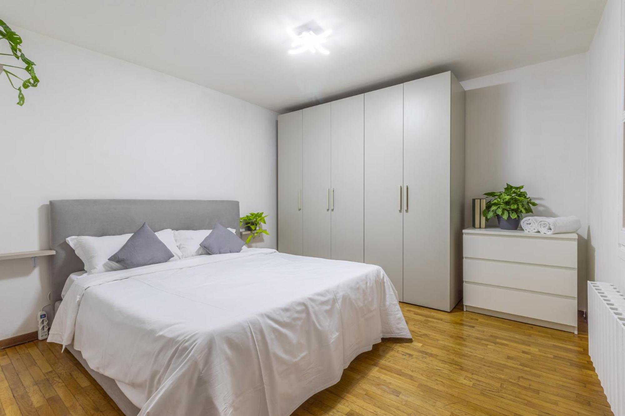 Ottonelli Street Stay- Wifi Fibra Free Tra Storchi & Centro Storico Módena Exterior foto